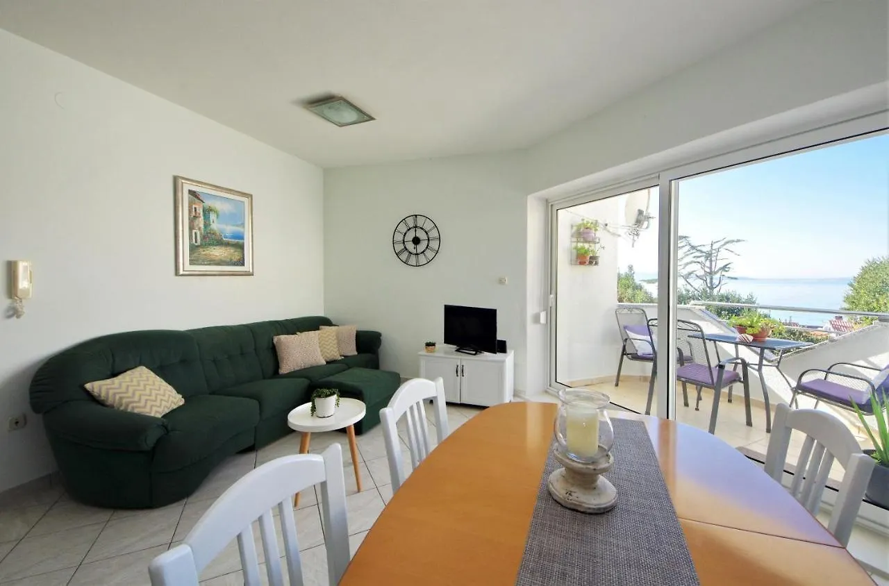 Apartment Mango Zara